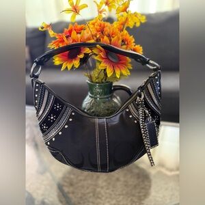 Coach H0669-10482 (Soho Signature Stitched Small Hobo